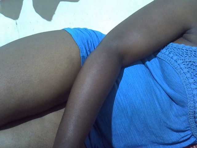Ebonypussyy1