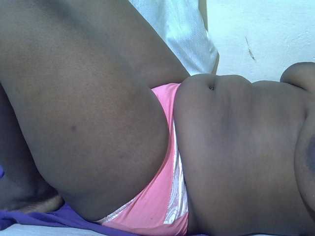Ebonypussyy1