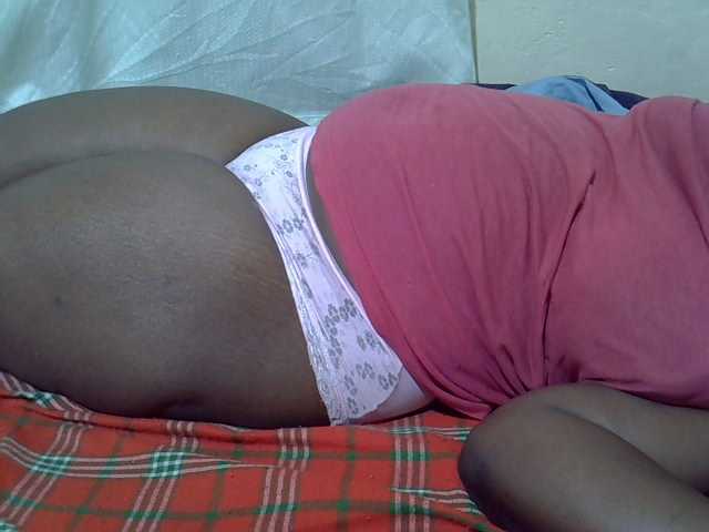 Ebonypussyy1
