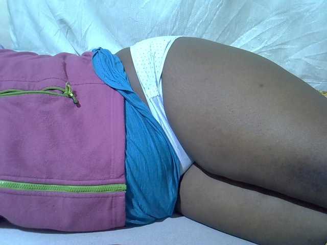 Ebonypussyy1