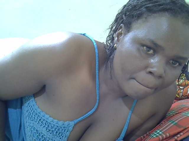 Ebonypussyy1