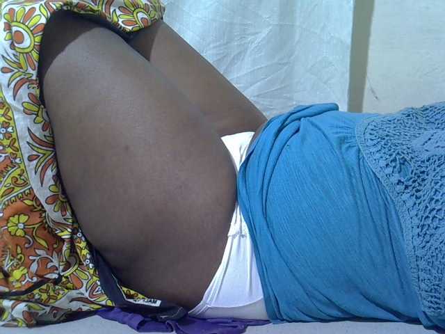 Ebonypussyy1