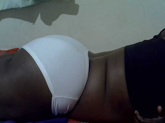 Ebonypussyy1