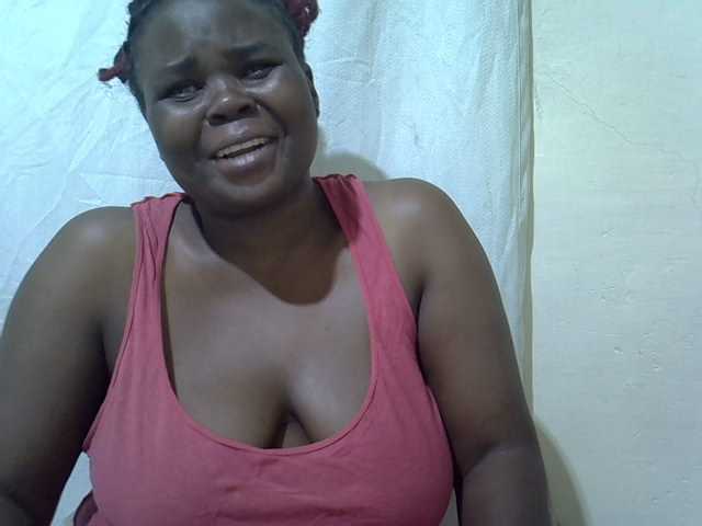 Ebonypussyy1