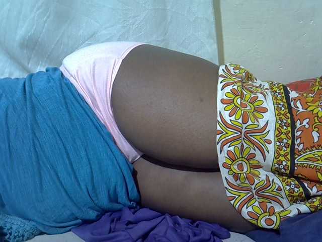 Ebonypussyy1
