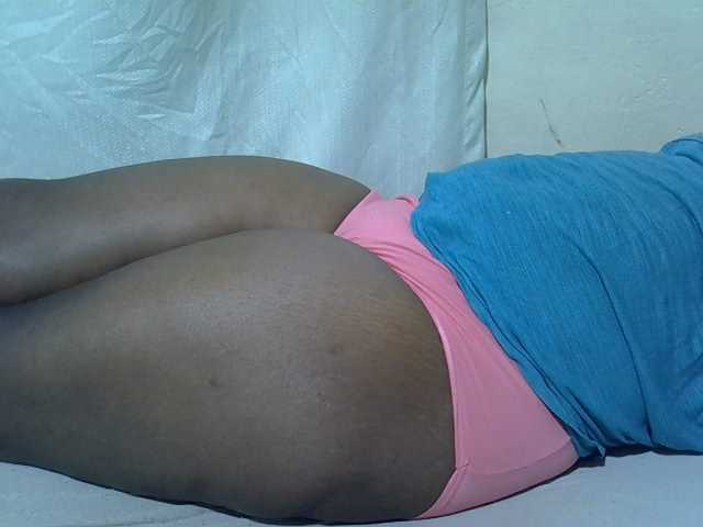 Ebonypussyy1