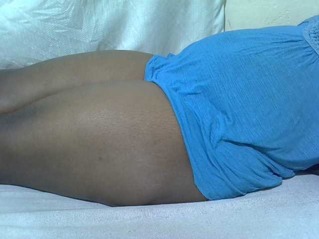 Ebonypussyy1