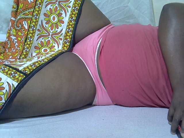 Ebonypussyy1