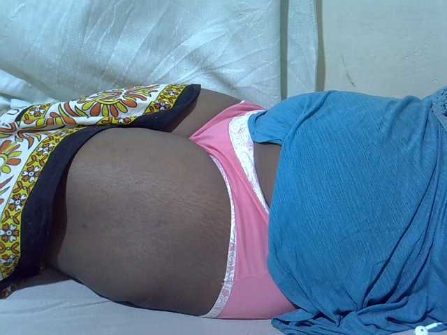 Ebonypussyy1