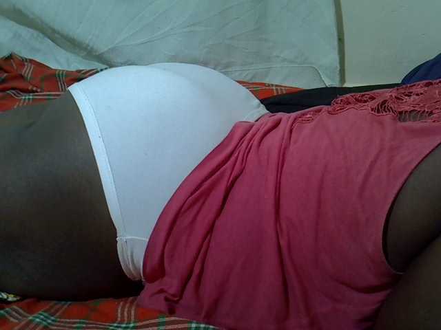 Ebonypussyy1
