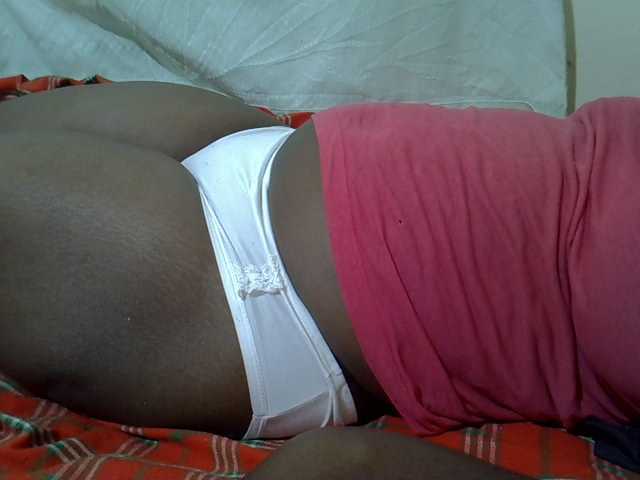 Ebonypussyy1