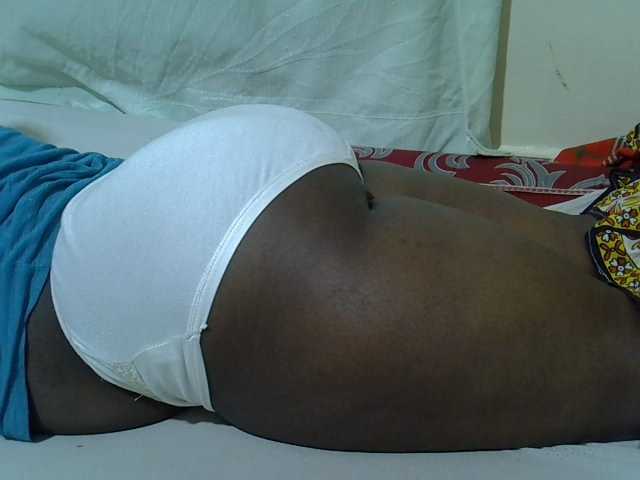 Ebonypussyy1