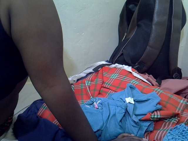 Ebonypussyy1