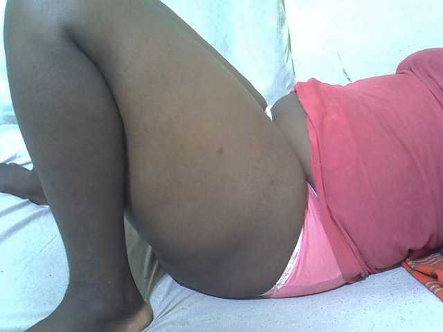 Ebonypussyy1 live cam on BongaCams
