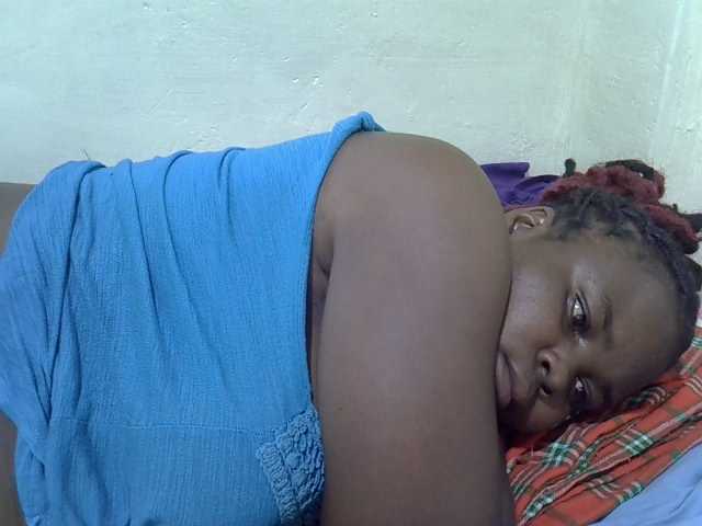 Ebonypussyy1