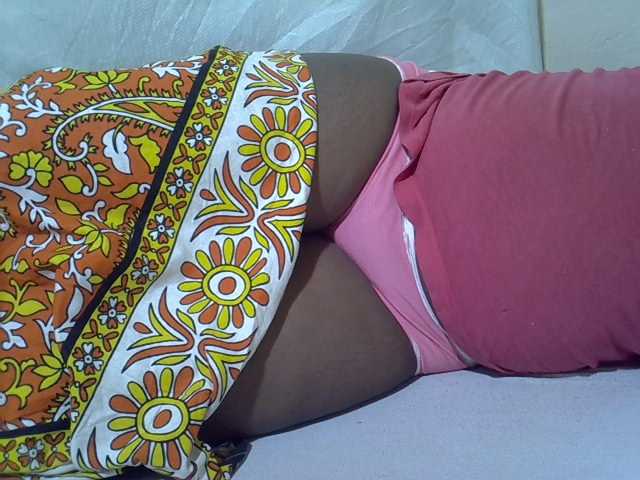 Ebonypussyy1