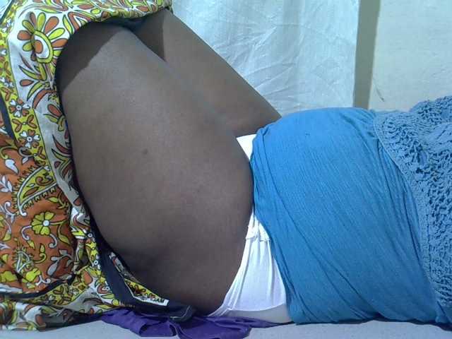 Ebonypussyy1
