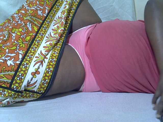 Ebonypussyy1