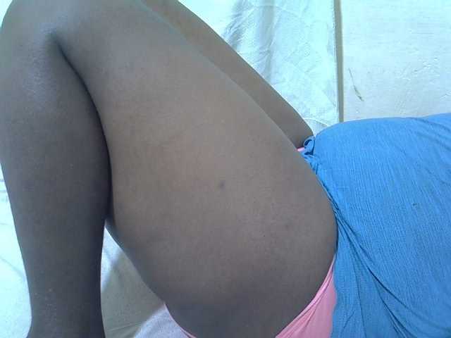 Ebonypussyy1