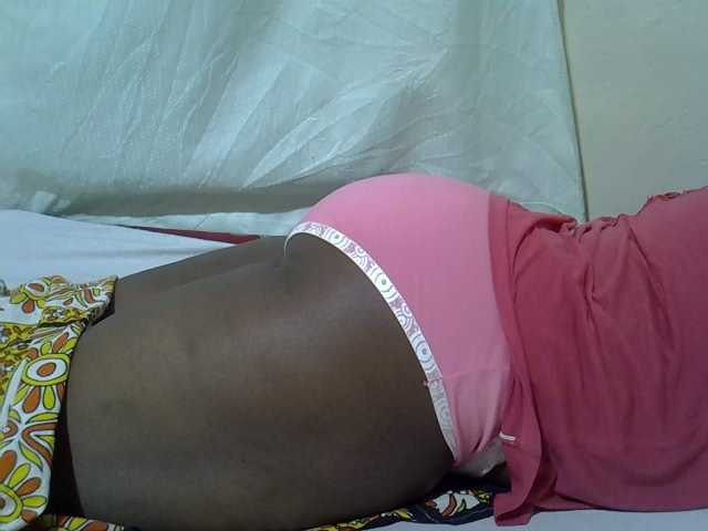 Ebonypussyy1