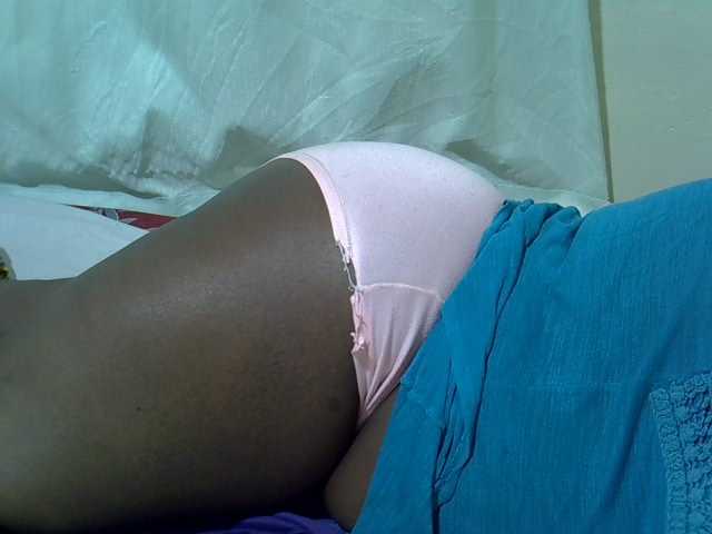 Ebonypussyy1