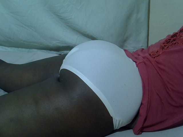 Ebonypussyy1 live webcam show