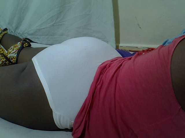 Ebonypussyy1