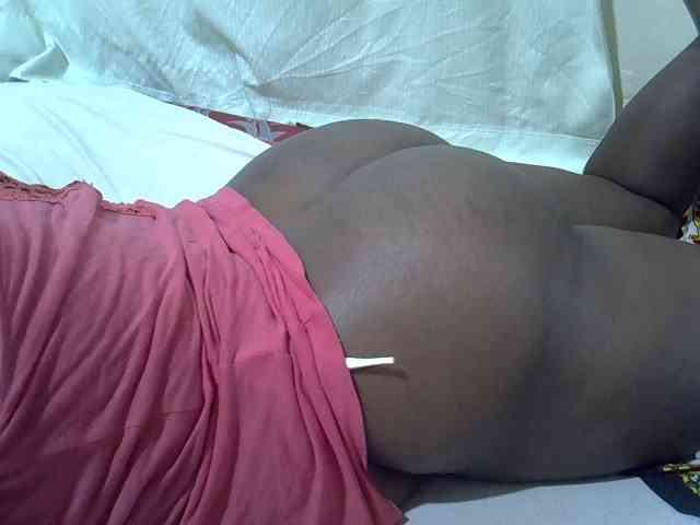 Ebonypussyy1
