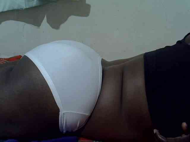Ebonypussyy1