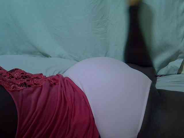 Ebonypussyy1