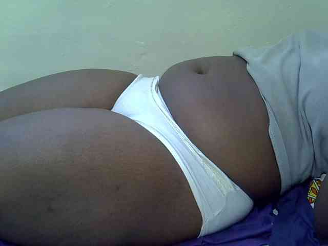 Ebonypussyy1