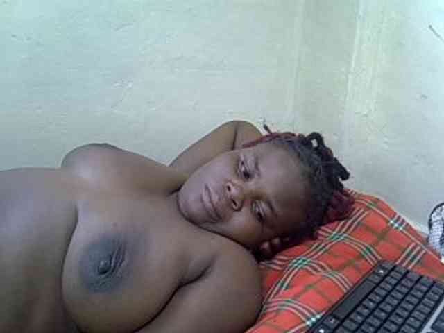 Ebonypussyy1