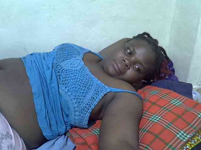 Ebonypussyy1 webcam