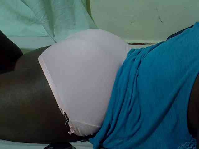 Ebonypussyy1
