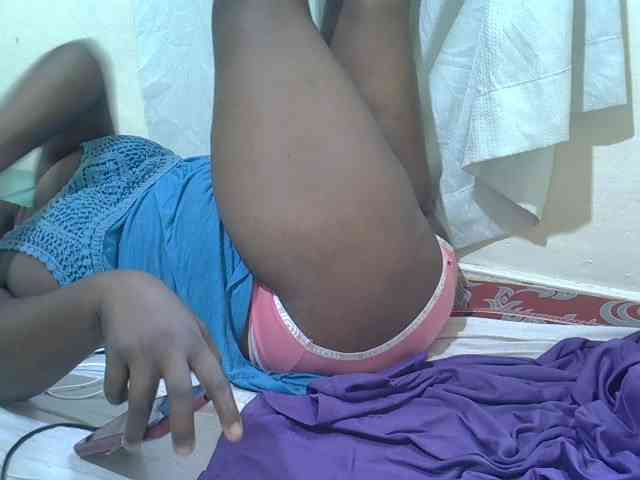 Modelo: Ebonypussyy1