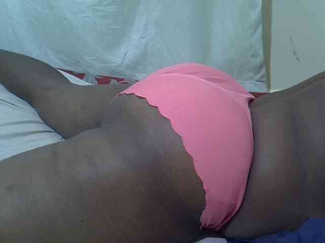 Ebonypussyy1 webcam