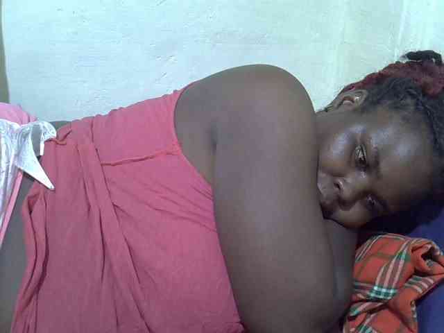 Ebonypussyy1 webcam