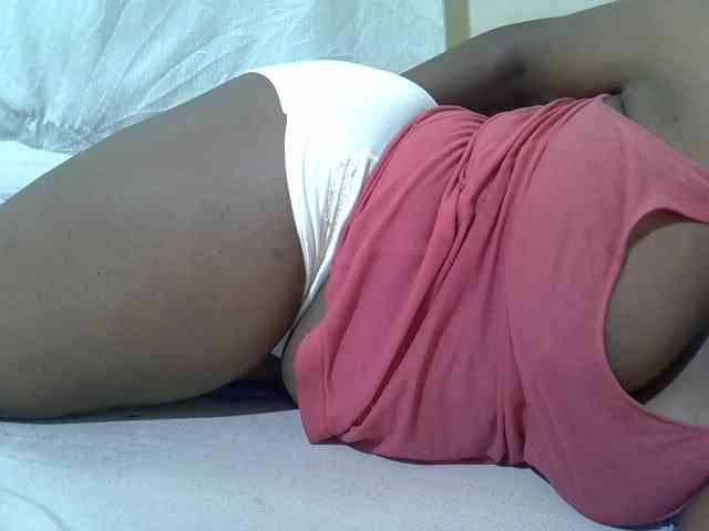 Ebonypussyy1