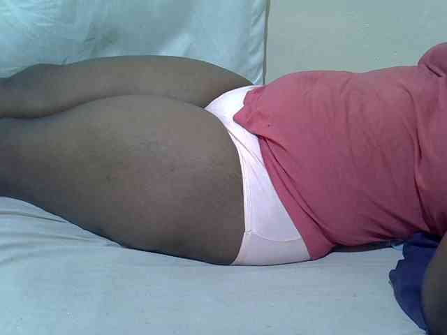 Ebonypussyy1 webcam
