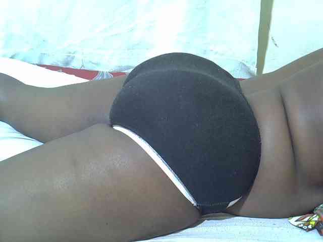 Ebonypussyy1 webcam