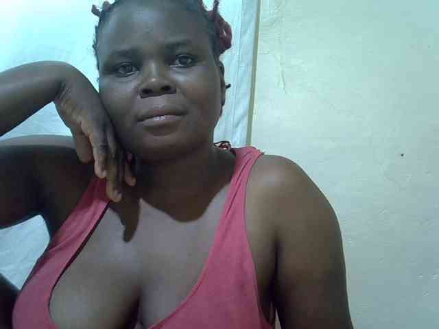 Ebonypussyy1
