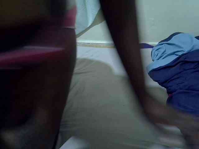 Ebonypussyy1 webcam