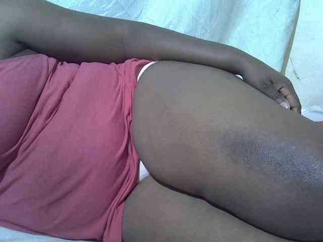 Ebonypussyy1 Live Webcam on BongaCams