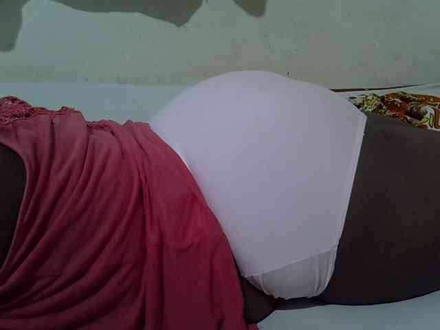 Ebonypussyy1 webcam