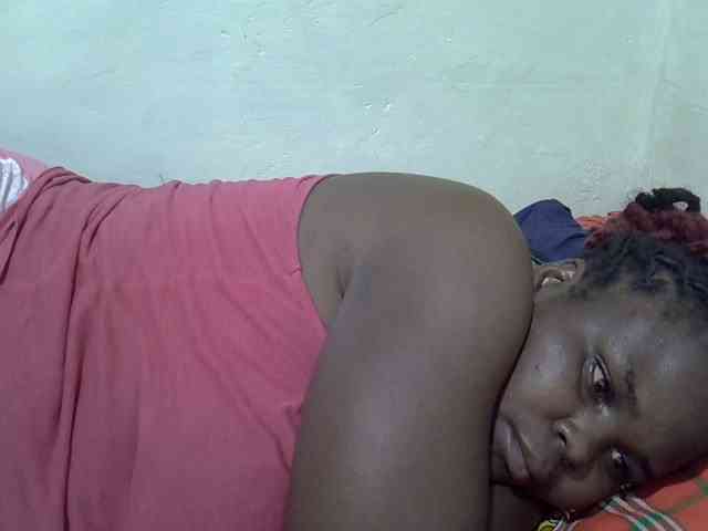Ebonypussyy1