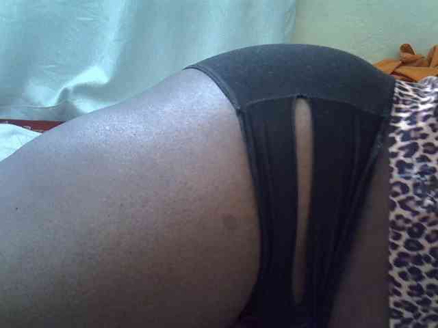 Ebonypussyy1 webcam