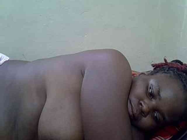 Ebonypussyy1