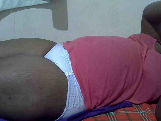Ebonypussyy1 webcam