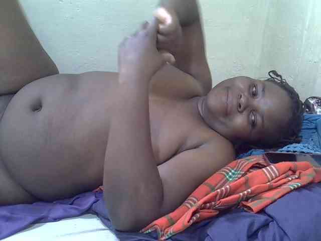 Model: Ebonypussyy1
