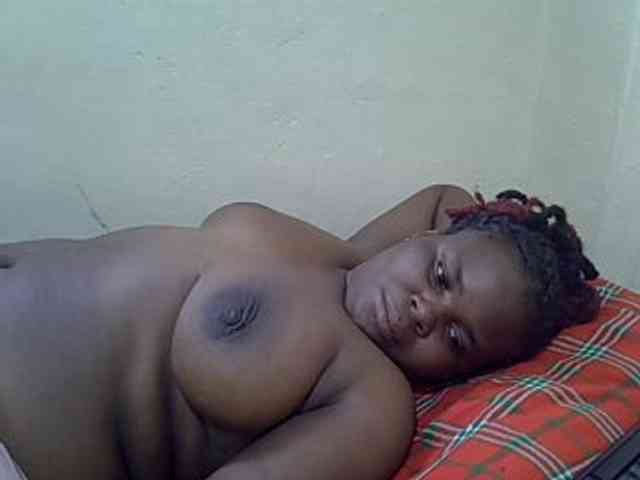 Ebonypussyy1 webcam